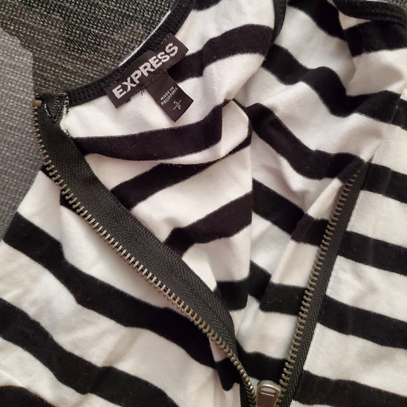 Express Black Zip Back & White Striped Peplum Tank Top - Picture 5 of 6